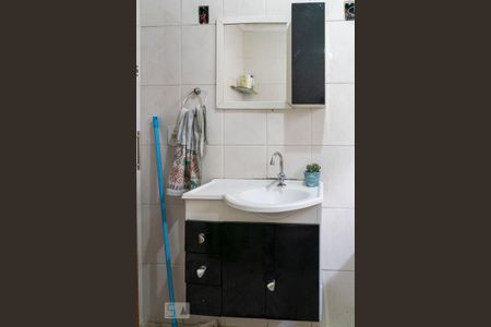 Casa à venda com 148m², 4 quartos e 2 vagasBanheiro 2