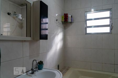 Casa à venda com 148m², 4 quartos e 2 vagasBanheiro 2