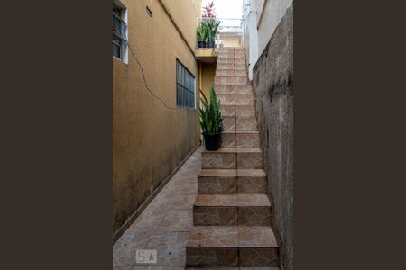 Casa à venda com 148m², 4 quartos e 2 vagasEscada Churrasqueira