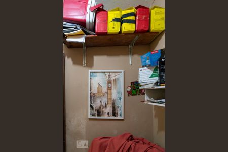 Casa à venda com 148m², 4 quartos e 2 vagasEscritório