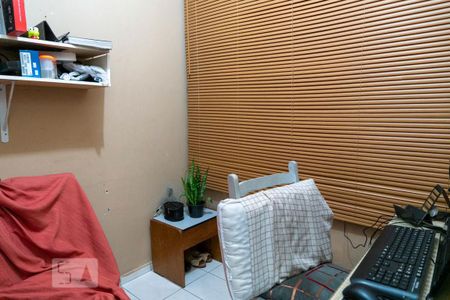 Casa à venda com 148m², 4 quartos e 2 vagasEscritório