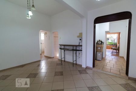 Sala 2 de casa para alugar com 3 quartos, 300m² em Martins, Uberlândia