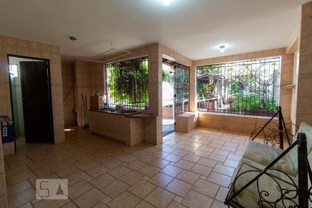 Casa para alugar com 300m², 3 quartos e 1 vagaLavanderia