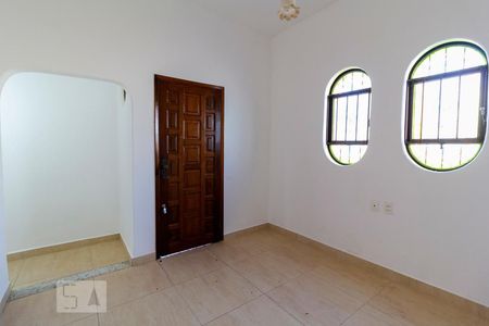 Sala 1 de casa para alugar com 3 quartos, 300m² em Martins, Uberlândia