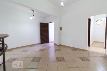 Sala 2 de casa para alugar com 3 quartos, 300m² em Martins, Uberlândia