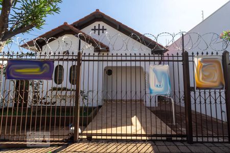 Casa para alugar com 300m², 3 quartos e 1 vagaFachada