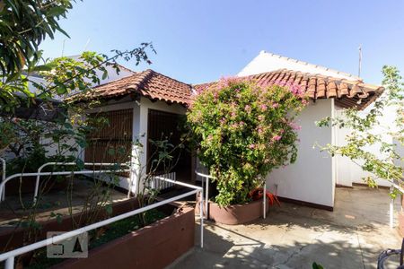 Casa para alugar com 300m², 3 quartos e 1 vagaQuintal