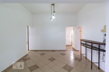 Sala 2 de casa para alugar com 3 quartos, 300m² em Martins, Uberlândia