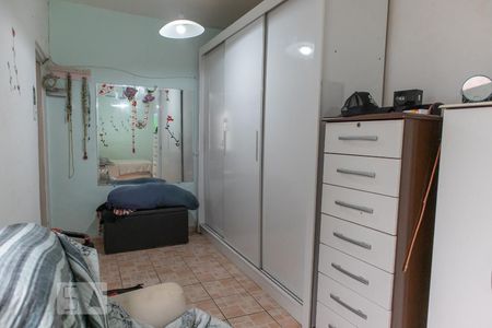Quarto 2 de casa à venda com 2 quartos, 100m² em Vila Nivi, São Paulo