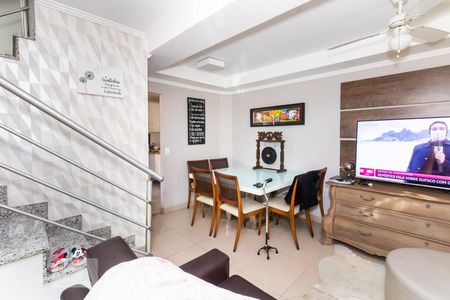 Sala de casa à venda com 3 quartos, 131m² em Vila Leonor, São Paulo