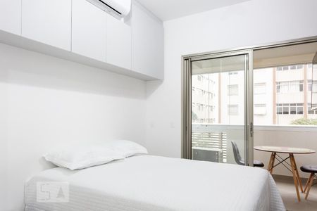 Quarto de apartamento à venda com 1 quarto, 25m² em Vila Madalena, São Paulo