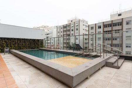 Apartamento à venda com 25m², 1 quarto e sem vaga Apartamento à venda com 25m², 1 quarto e sem vagaÁrea comum - Piscina