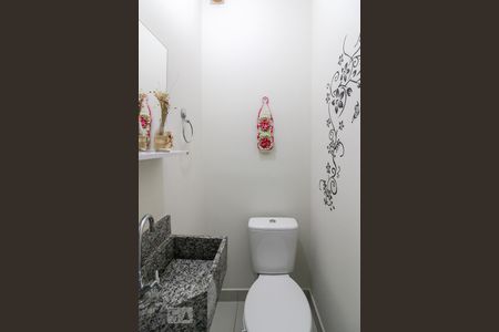 Casa de condomínio à venda com 40m², 1 quarto e 1 vagaLavabo