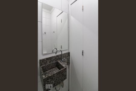 Banheiro da Suíte de casa de condomínio à venda com 1 quarto, 40m² em Vila Mazzei, São Paulo