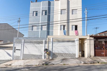 Apartamento à venda com 45m², 2 quartos e 1 vaga Apartamento à venda com 45m², 2 quartos e 1 vagaFachada