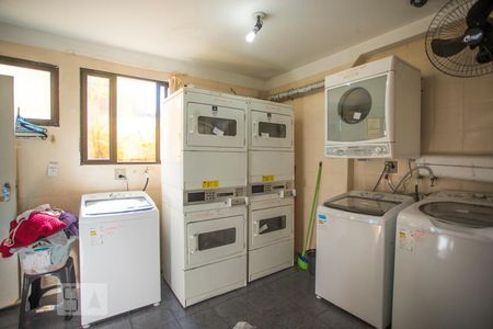 Apartamento à venda com 35m², 1 quarto e 1 vaga Apartamento à venda com 35m², 1 quarto e 1 vagaÁrea comum - Lavanderia coletiva