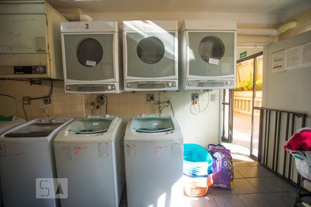 Apartamento à venda com 35m², 1 quarto e 1 vaga Apartamento à venda com 35m², 1 quarto e 1 vagaÁrea comum - Lavanderia coletiva