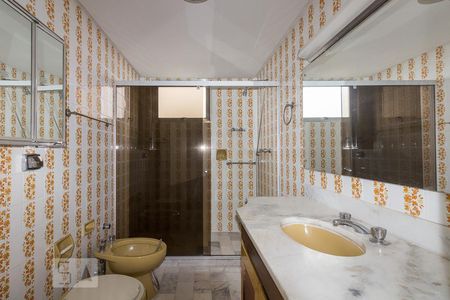 Apartamento à venda com 280m², 4 quartos e 2 vagasBanheiro da Suíte