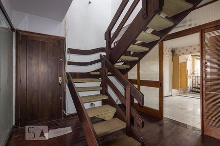 Hall de apartamento à venda com 4 quartos, 280m² em Petrópolis, Porto Alegre