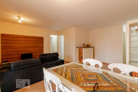 Sala de apartamento à venda com 2 quartos, 69m² em Vila Gumercindo, São Paulo