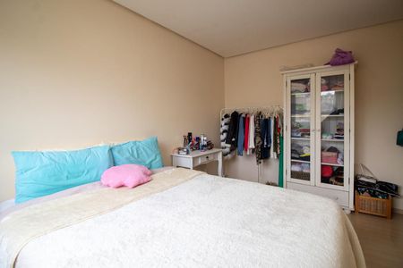 Quarto 1 de apartamento à venda com 2 quartos, 51m² em Sarandi, Porto Alegre