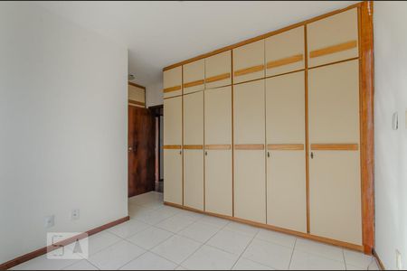 Apartamento para alugar com 128m², 3 quartos e 1 vagaQuarto 2 - Suíte