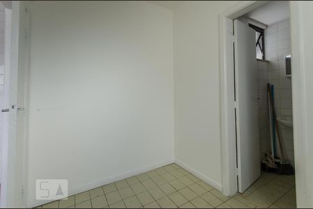 Apartamento para alugar com 128m², 3 quartos e 1 vagaQuarto de Serviço