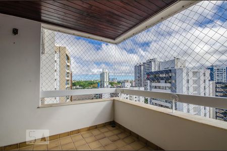 Sacada de apartamento para alugar com 3 quartos, 128m² em Caminho das Árvores, Salvador