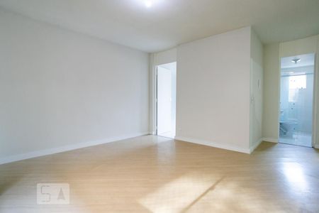 Sala de apartamento para alugar com 2 quartos, 53m² em Vila Iório, São Paulo