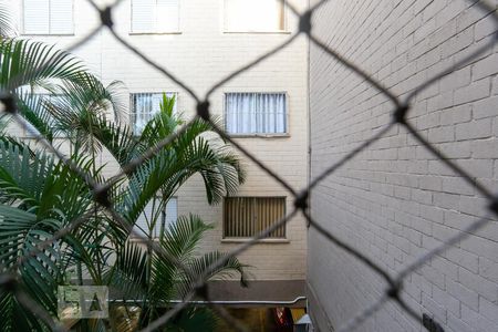 Vista da Sala de apartamento para alugar com 2 quartos, 53m² em Vila Iório, São Paulo