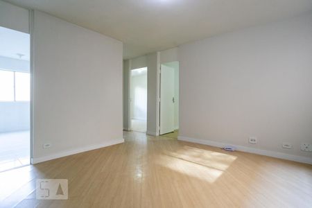Sala de apartamento para alugar com 2 quartos, 53m² em Vila Iório, São Paulo