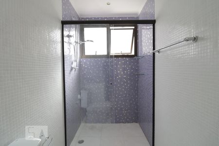 Apartamento à venda com 198m², 3 quartos e 3 vagasBanheiro da Suíte 2