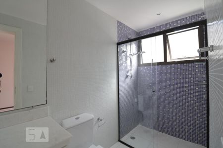 Apartamento à venda com 198m², 3 quartos e 3 vagasBanheiro da Suíte 2
