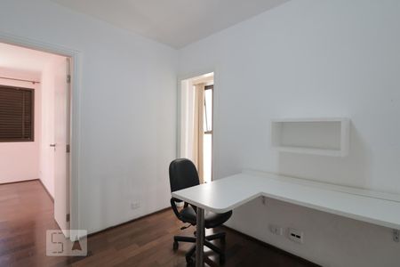 Apartamento à venda com 198m², 3 quartos e 3 vagasEscritório