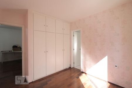 Apartamento à venda com 198m², 3 quartos e 3 vagasSuite 2