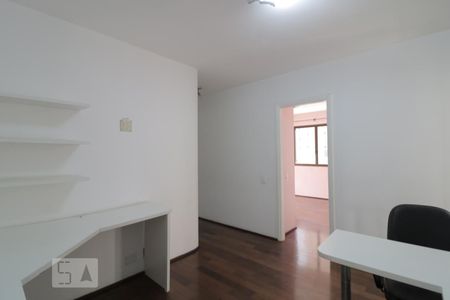 Apartamento à venda com 198m², 3 quartos e 3 vagasEscritório