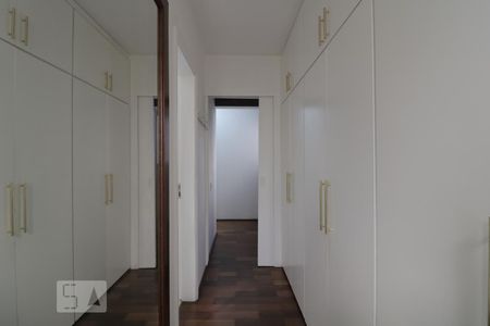 Apartamento à venda com 198m², 3 quartos e 3 vagasSuite 3 - closet