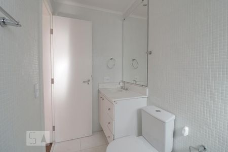 Apartamento à venda com 198m², 3 quartos e 3 vagasBanheiro da Suíte 2