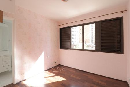 Apartamento à venda com 198m², 3 quartos e 3 vagasSuite 2