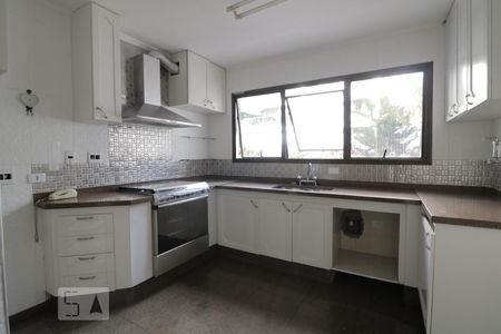 Apartamento à venda com 198m², 3 quartos e 3 vagasCozinha