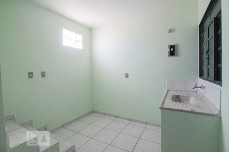 cozinha de kitnet/studio para alugar com 1 quarto, 40m² em Vila Palmeiras, São Paulo