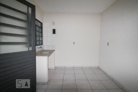 cozinha de kitnet/studio para alugar com 1 quarto, 40m² em Vila Palmeiras, São Paulo