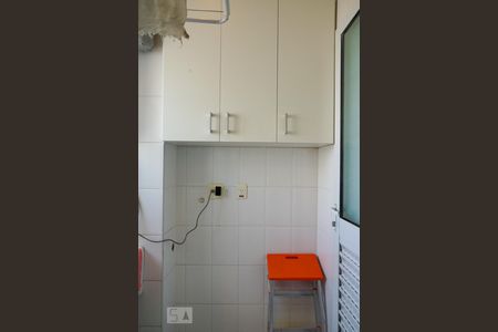 Apartamento para alugar com 72m², 2 quartos e 1 vagaÁrea de Serviço