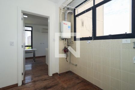 Apartamento para alugar com 369m², 4 quartos e 4 vagas Apartamento para alugar com 369m², 4 quartos e 4 vagasÁrea de Serviço