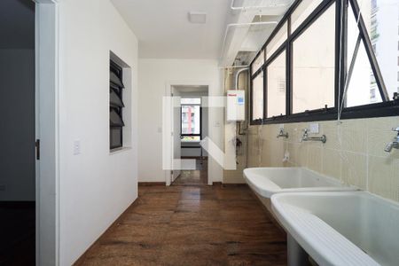 Apartamento para alugar com 369m², 4 quartos e 4 vagas Apartamento para alugar com 369m², 4 quartos e 4 vagasÁrea de Serviço