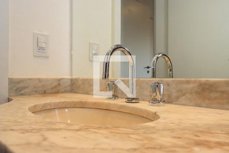 Apartamento para alugar com 369m², 4 quartos e 4 vagas Apartamento para alugar com 369m², 4 quartos e 4 vagasBanheiro