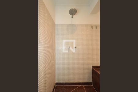 Apartamento para alugar com 369m², 4 quartos e 4 vagas Apartamento para alugar com 369m², 4 quartos e 4 vagasBanheiro da Suíte 1