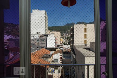 Apartamento à venda com 67m², 2 quartos e 1 vagaSala