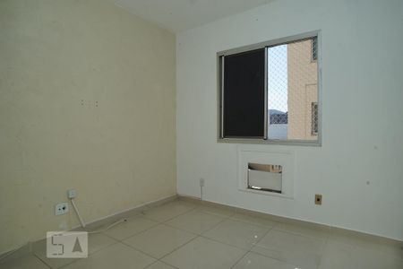 Apartamento à venda com 67m², 2 quartos e 1 vagaQuarto 2