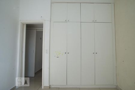 Apartamento à venda com 67m², 2 quartos e 1 vagaQuarto 2
